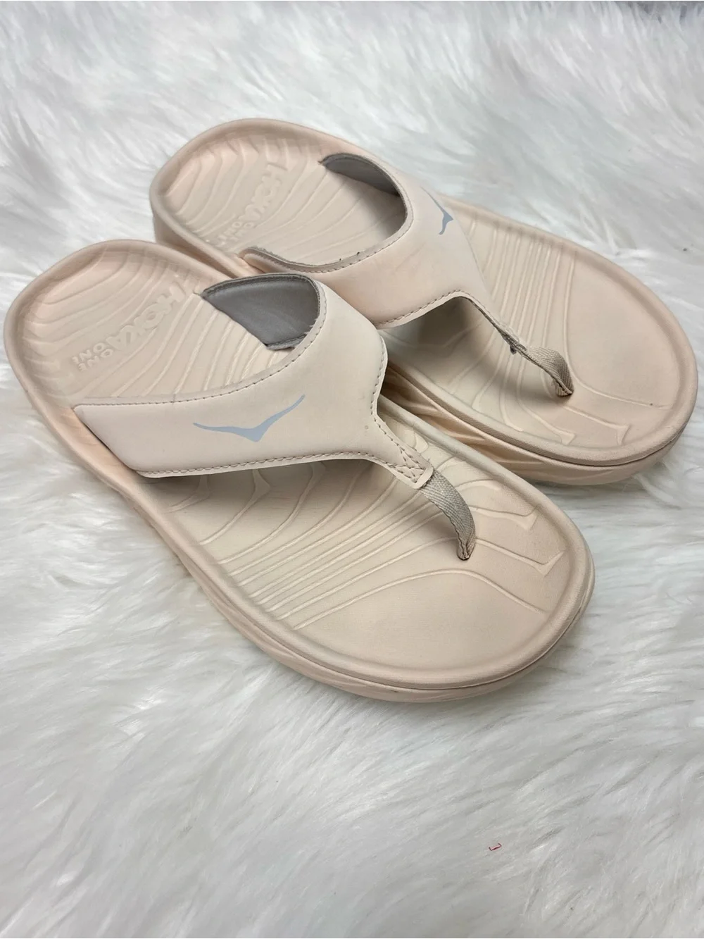 * | HOKA | ORA Recovery Flip. Size M-7, W, 9.